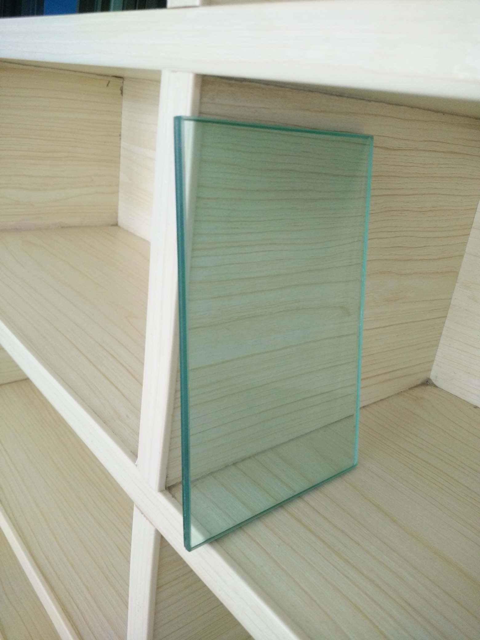 6.38mm(Turquoise PVB) Laminated glass